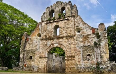 Las Ruinas de Ujarrás